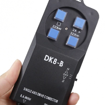 Pilot do obsługi mechanizmu obracającego statyw DK8-B