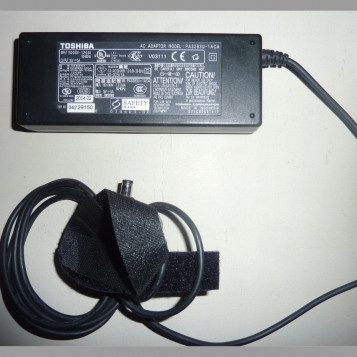 Zasilacz Toshiba PA3283U-1ACA 15V 5A 75W 6.5mm