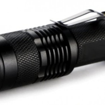 Latarka taktyczna LED Cree zoom Q5 7W wodoodporna czarna